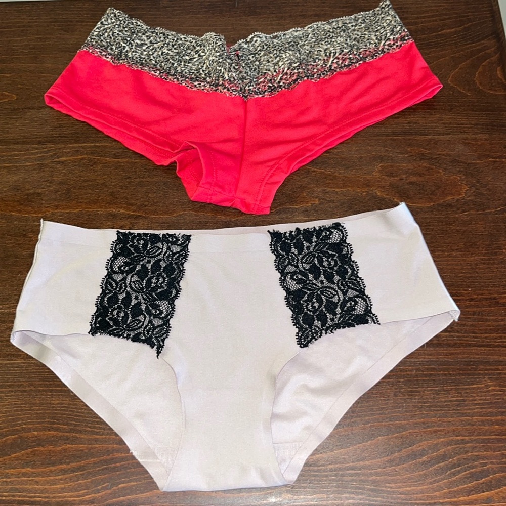 New Undies Bundle Size Small  Adrienne Vittadini and M/6 China